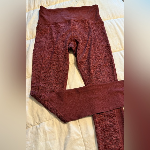 Athleta Exhale pant, size M - Picture 2 of 3
